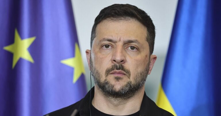 Zelensky’s chief of staff Andriy Yermak’s home raided in corruption probe | World | News