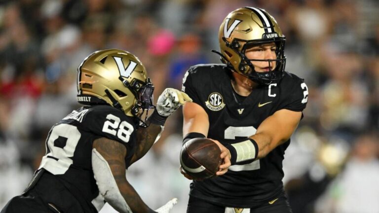 Tennessee vs. Vanderbilt prediction, odds, spread: 2025 Rivalry Week picks by proven model