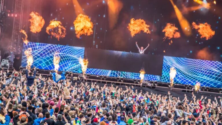 Huge DJ forced to cancel show after he’s rushed to hospital for emergency surgery