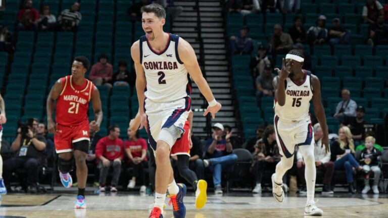 College basketball picks: Predictions, odds for Players Era games on Wednesday