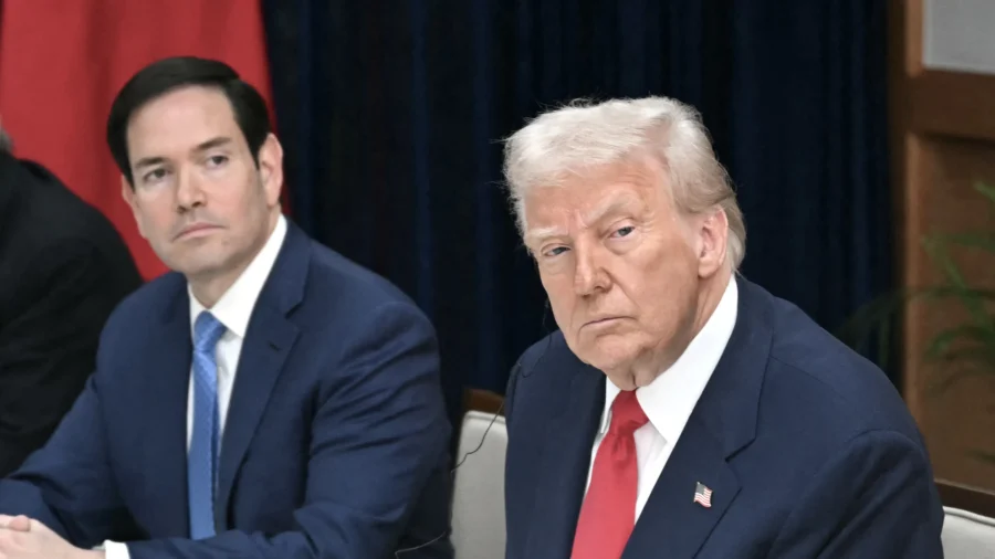 Trump Says China ‘Knows the Consequences’ If It Invades Taiwan