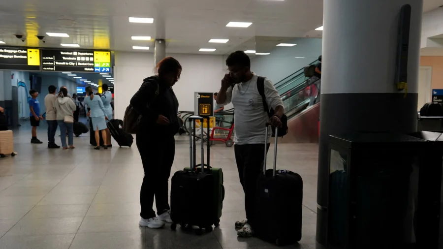 US Government Revokes 80,000 Visas