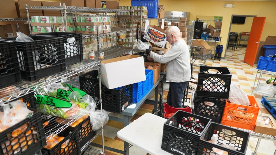 SNAP Food Aid Gets to People in Some States While Others Remain in Limbo Amid Court Battles