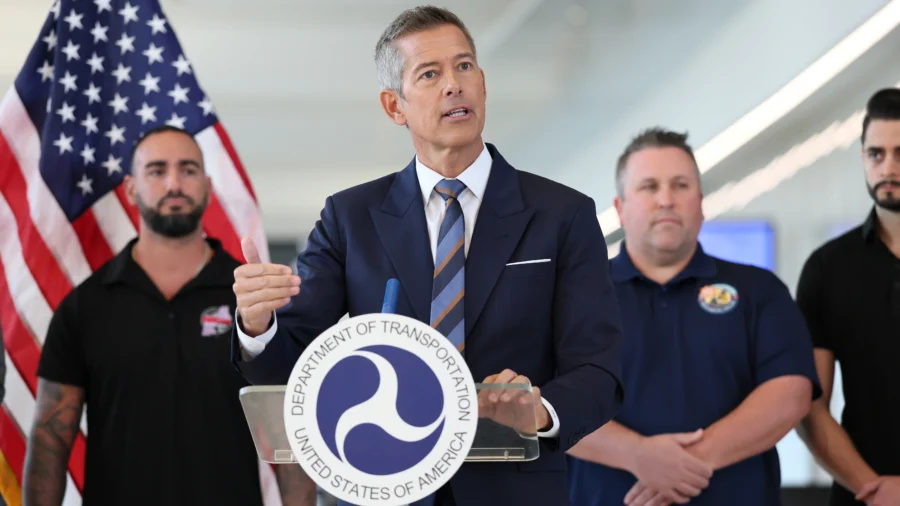 REPLAY: Transportation Secretary Holds Press Conference at O’Hare International Airport