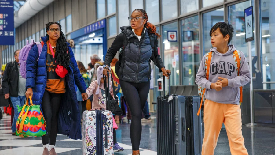 Tips to Travel During Thanksgiving Week