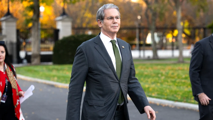 Treasury Department Working to ‘Cut Off Federal Benefits to Illegal Aliens’