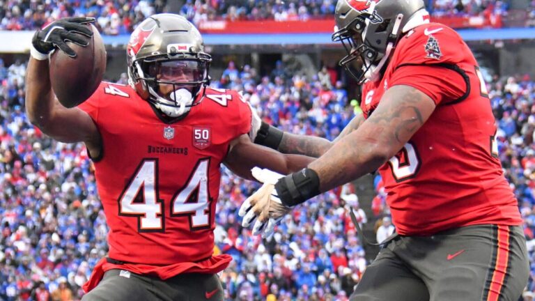 Buccaneers vs. Rams prediction, odds: Expert picks for ‘Sunday Night Football’