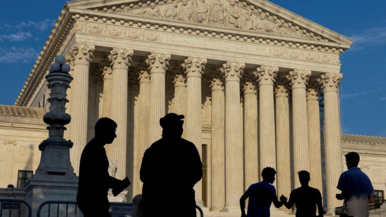 Supreme Court rejects Trump’s bid to send National Guard to Chicago