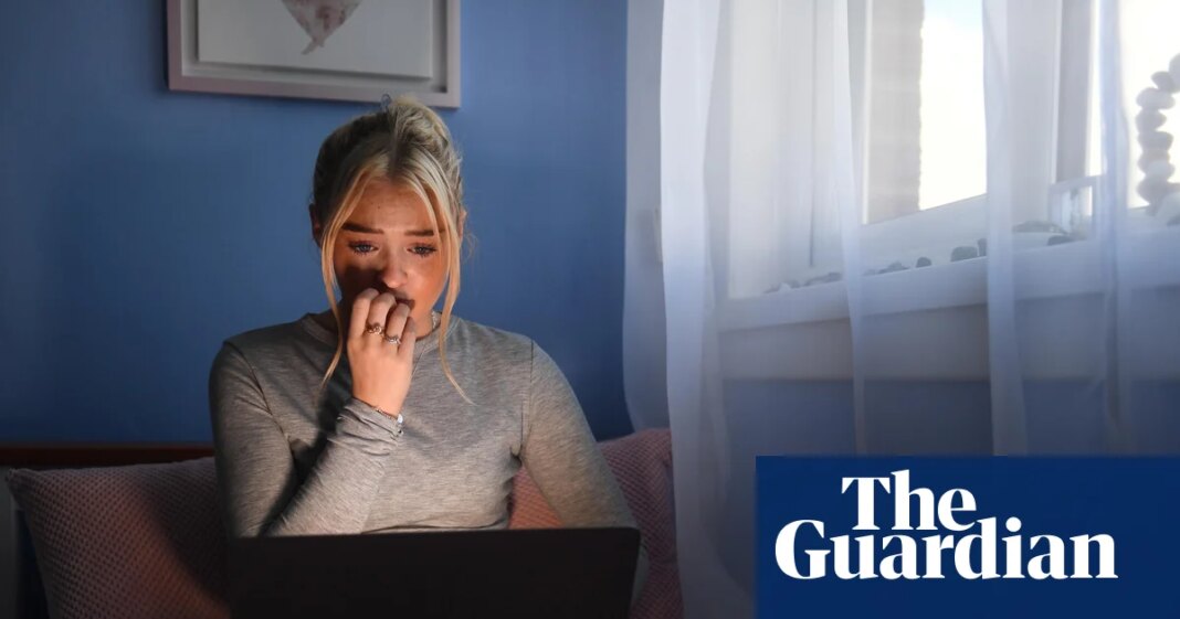 ‘Money mule’ cases surge as criminals target young people on social media | Scams