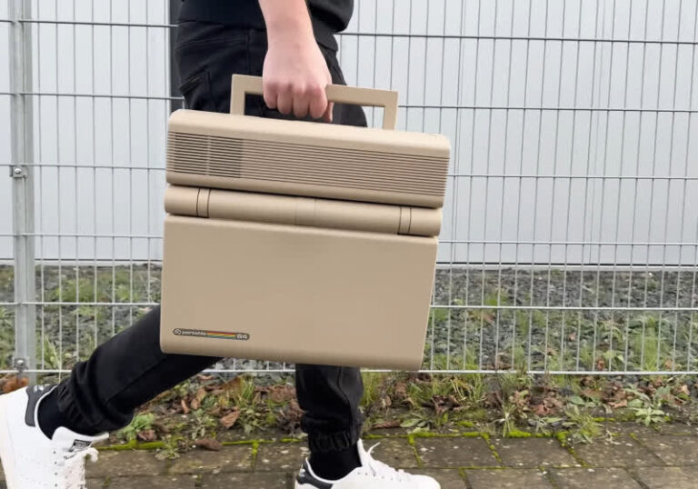 Hobbyist 3D prints the Commodore 64 laptop we never got in the '80s