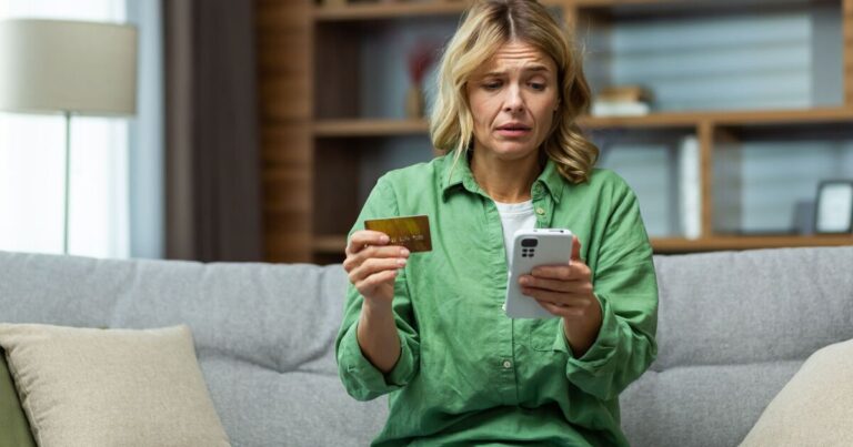 People with savings accounts issued £992 warning | Personal Finance | Finance