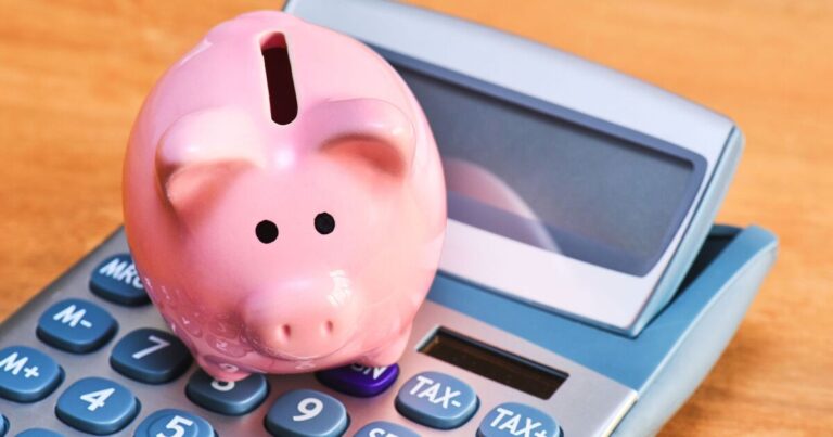 HMRC ‘Christmas boost’ reminder to anyone born in 2007 | Personal Finance | Finance