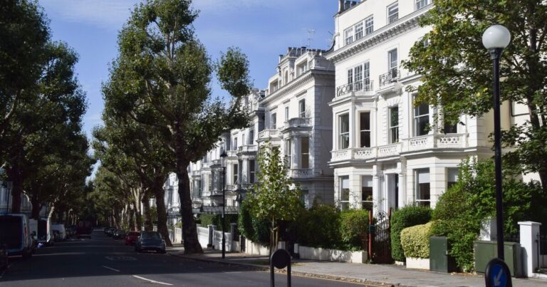 The posh area of the UK where state pensioners get £400k | Personal Finance | Finance