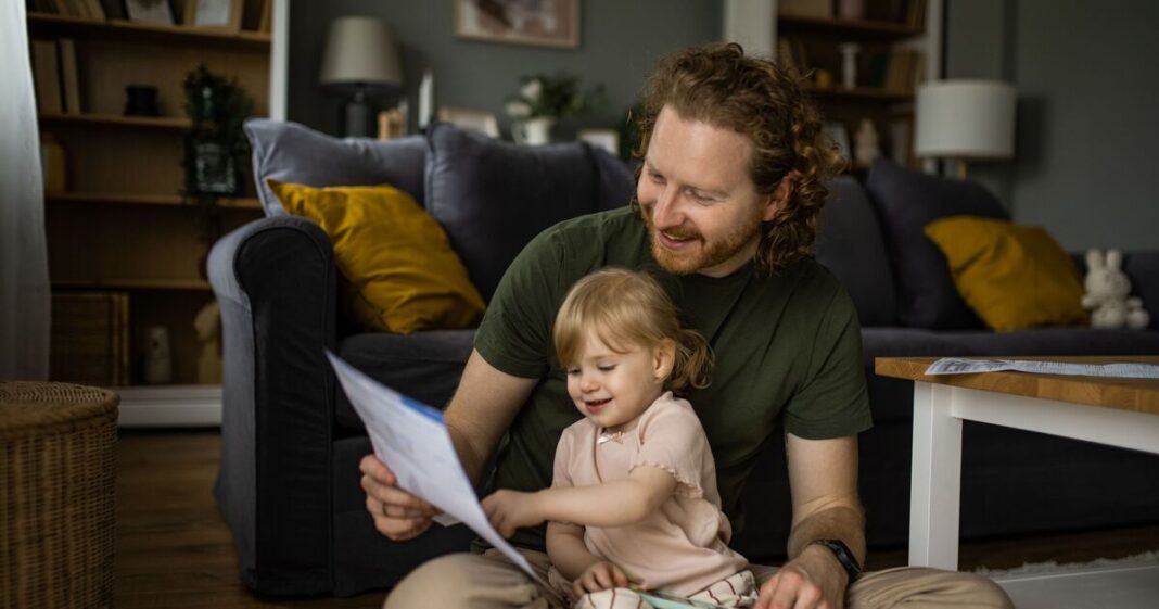 HMRC urges households to claim backdated £897 payments | Personal Finance | Finance