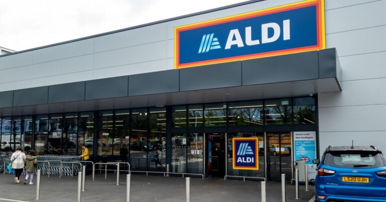 Aldi confirms UK store closures as it makes opening times change | UK | News