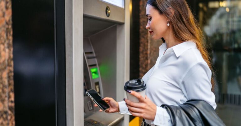 Warning issued to anyone who has at least £5,001 in bank current account | Personal Finance | Finance