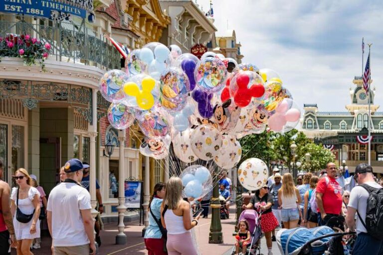 2025 EPCOT International Festival Early Entry: Navigating Tourism Logistics And The Logistical Failures Of High-Demand Attraction Touring