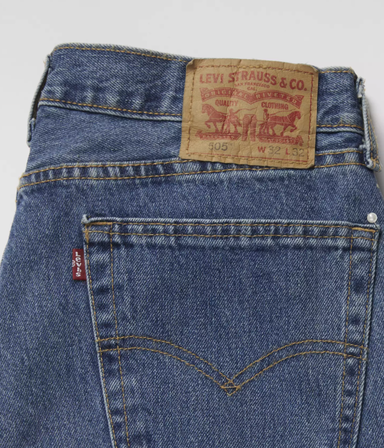 Levi’s 505 vs 513: Which Straight Fit Actually Works Better?