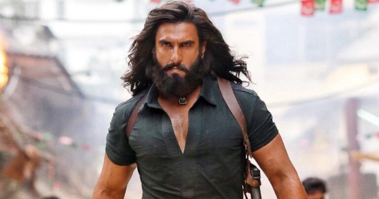 Enters 300 Crore Club & Creates History For Ranveer Singh!
