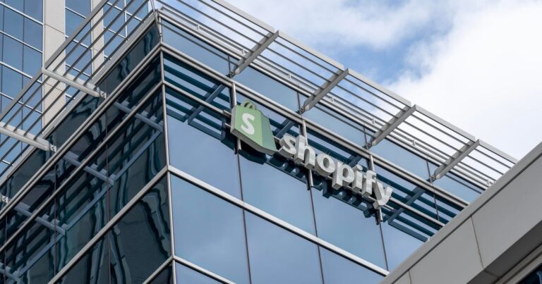 Shopify outage disrupts some merchants on Cyber Monday