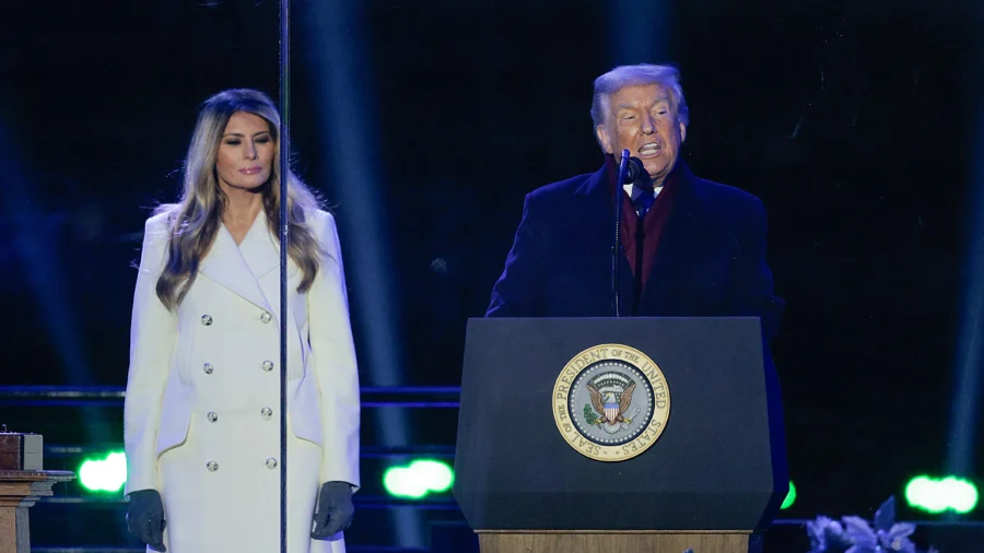 Trump Honors National Guard Members at National Christmas Tree Lighting
