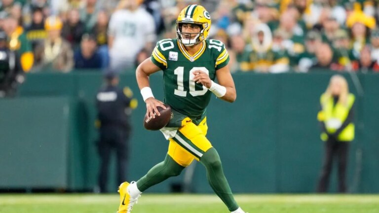 Packers vs. Bears prediction, odds, time, spread: Week 16 NFL Saturday picks by proven model