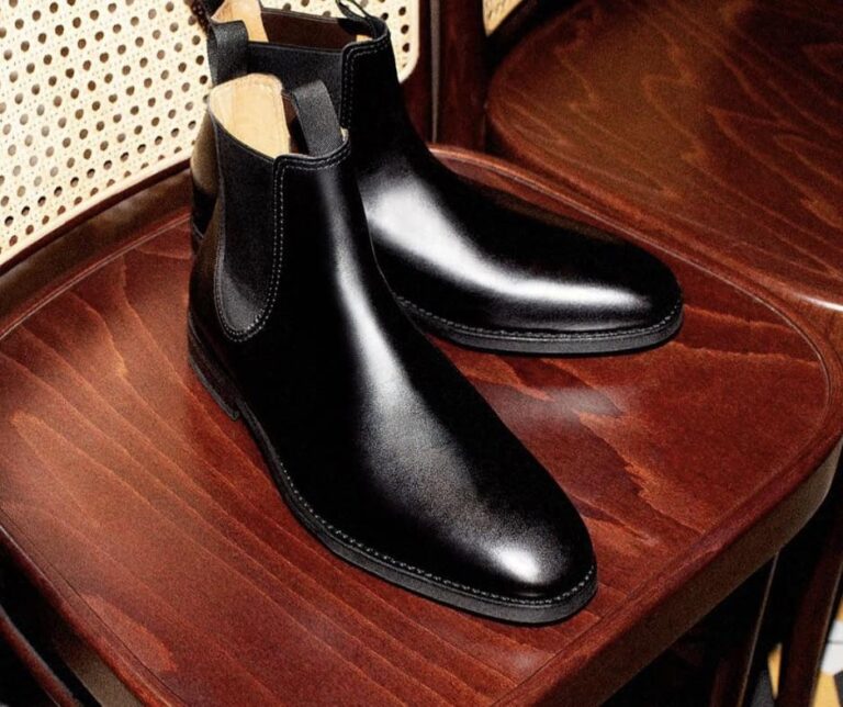 21 Best Chelsea Boots For Men That Go With Everything 2025