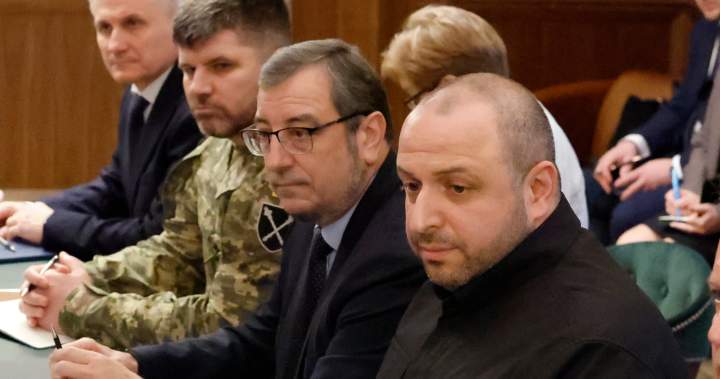 U.S., Ukraine officials meet for latest talks on Trump’s peace plan – National