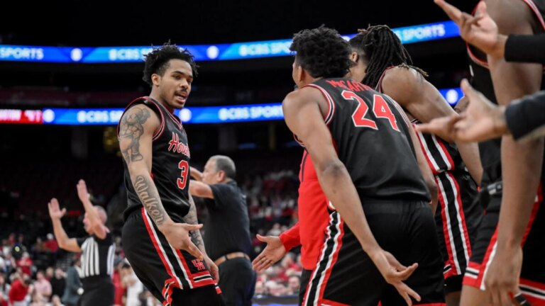 Wake up, haters: Houston is a national title contender again, but more dangerous