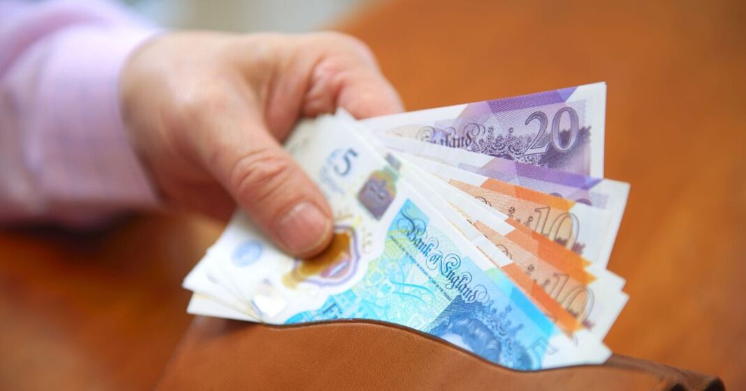 DWP to hand up to £775 to UK households before April | Personal Finance | Finance