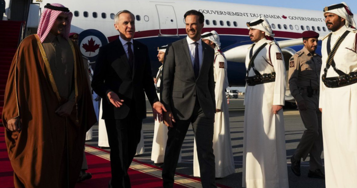 Canada talks trade with Qatar as Carney touches down in Doha – National