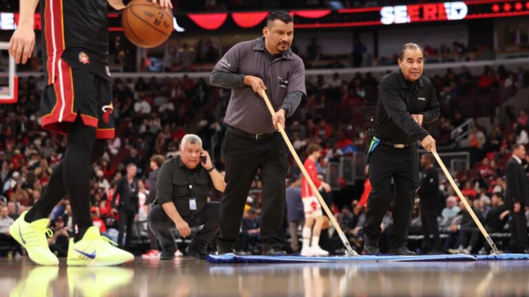Bulls-Heat game at Chicago’s United Center postponed due to condensation on court