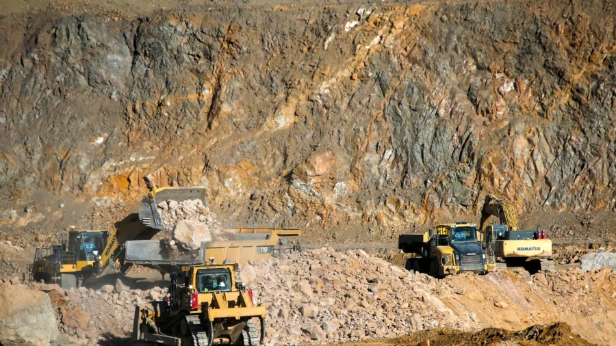 USA Rare Earth Secures Funding to Fast-Track Mining Operations