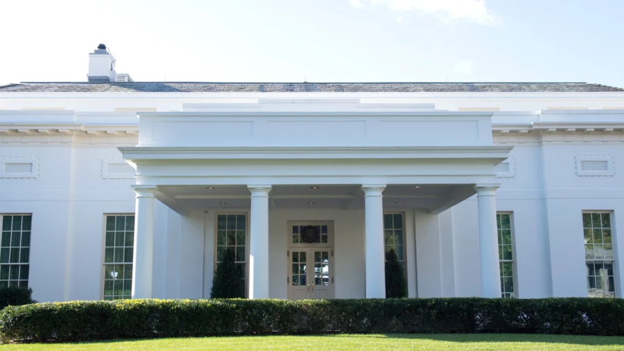 Trump Eyes 2nd Level to West Wing