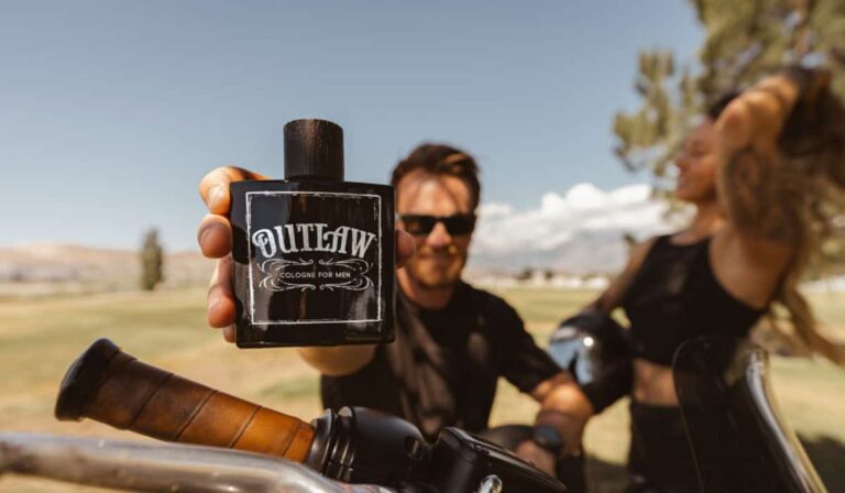 The Moment It’s Time to Switch Your Cologne