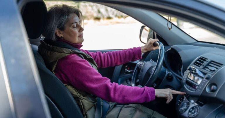 Drivers urged not to heat car with A/C – use 1 simple button instead | UK | News