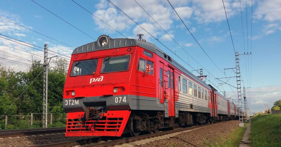 Russia economy meltdown as state-owned railway rakes in £38bn in debt | World | News