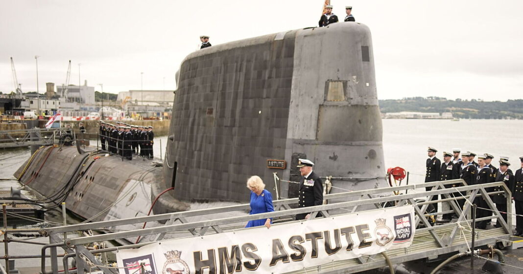 Submarine warning as Royal Navy Achilles heel means Putin ‘can strike UK’ | World | News