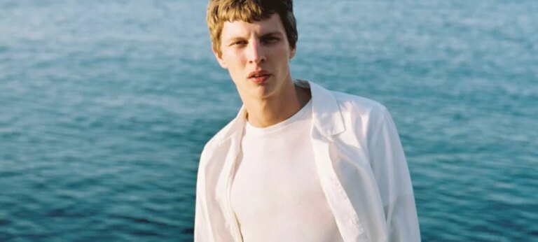 The All White Outfit Guide For Men