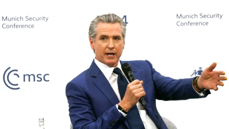 California Allocates $35 Million to Aid Illegal Immigrants