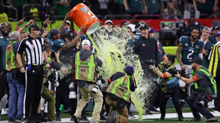Super Bowl Gatorade bath color odds: How to bet on popular Patriots vs. Seahawks prop