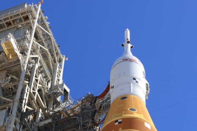 NASA Delays Astronaut Moon Mission Again After New Rocket Problem