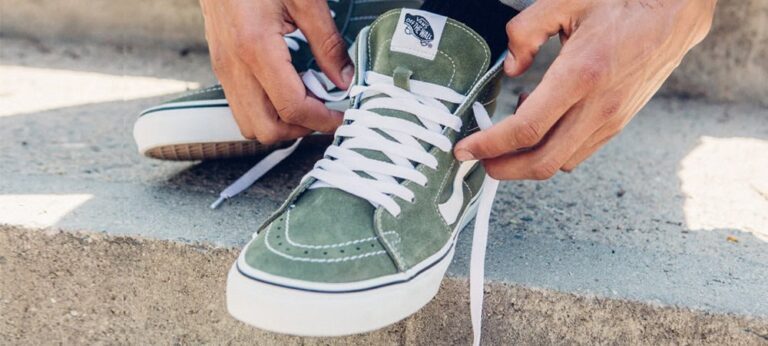How To Lace Vans Sneakers (The Right Way)