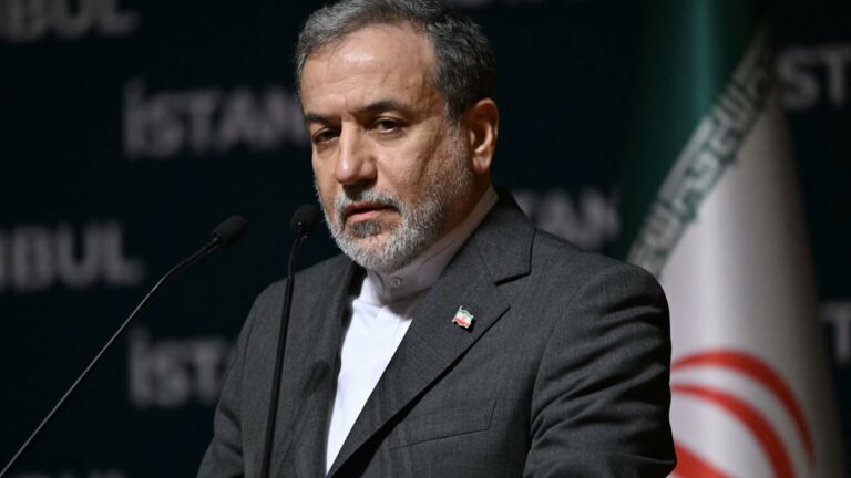Iran foreign minister says U.S. invasion disaster for them