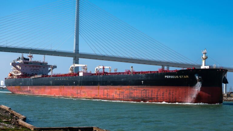 Trump waives U.S. shipping law for 60 days to steady oil market