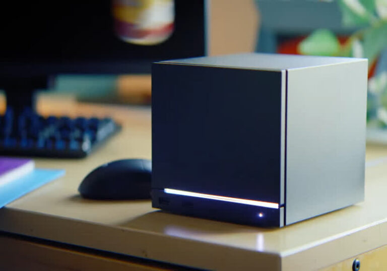 Valve insists Steam Machine launch is on track for this year