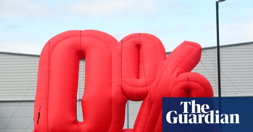 Lloyds bank faces £66m court battle with car loan customers | Lloyds Banking Group