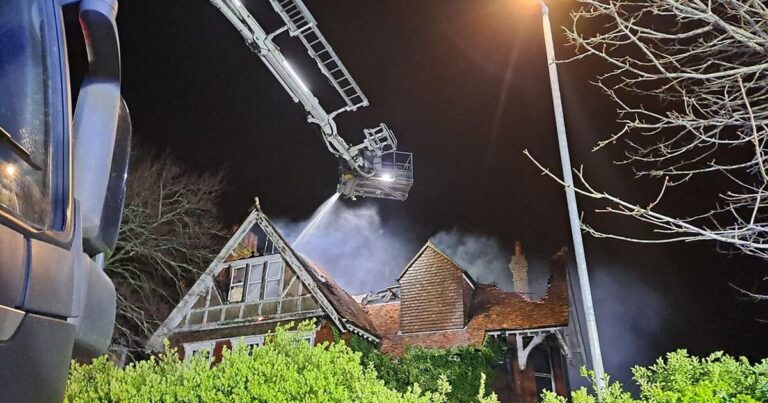 Flames engulf building ‘at risk of collapse’ after blaze | UK | News