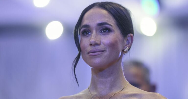 Royal Family LIVE: Meghan Markle ‘issued furious 11-word demand to Prince William’ | Royal | News