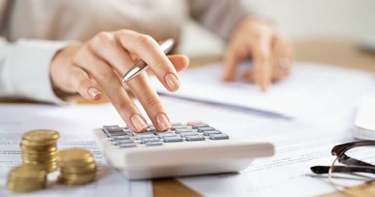 ‘I’m a financial expert – here’s how to turn £100 into £100k in time for retirement’ | Personal Finance | Finance